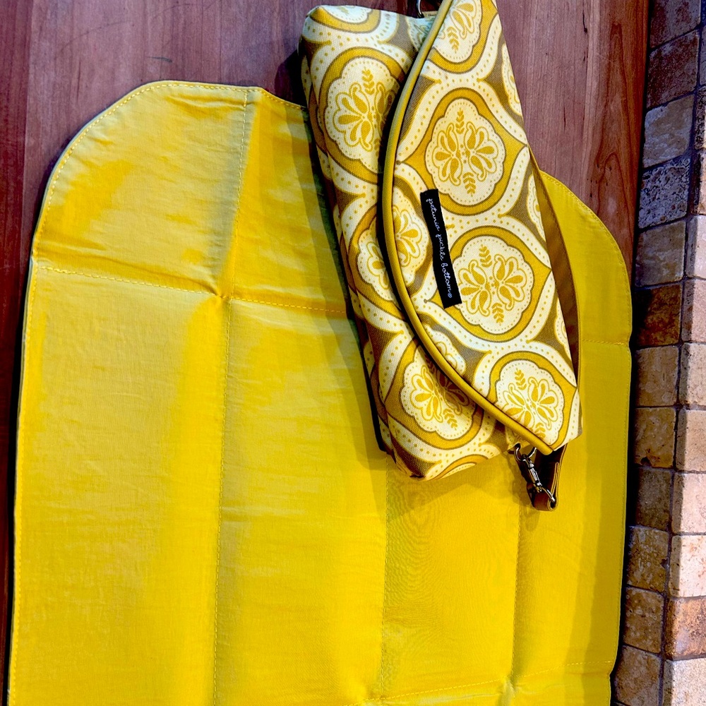 Petunia Pickle Bottom Shoulder Bag Clutch